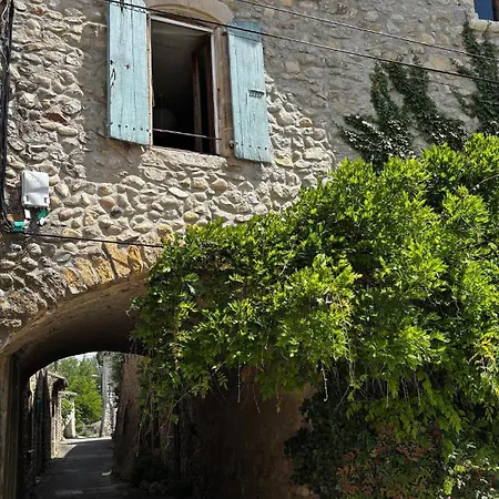 Longo Mai Vallon-Pont-dʼArc